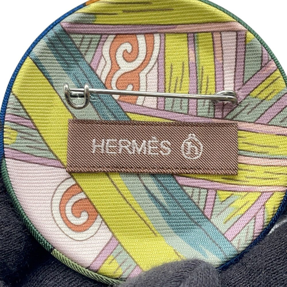 Hermes Brooch Petit Ash Silk Batch — view 6