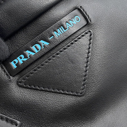 Prada Shoulder Bag Crossbody Leather Black — view 9
