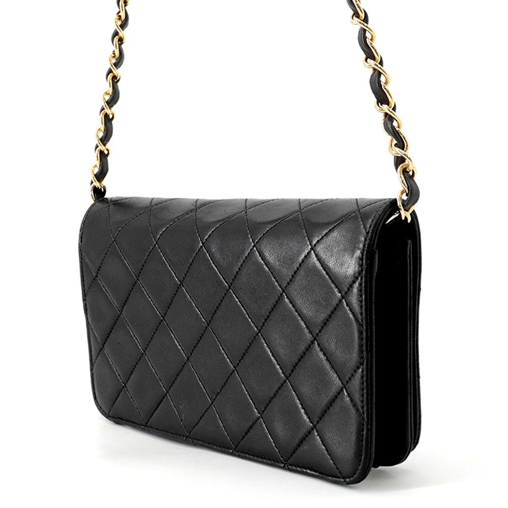 Chanel Chain Shoulder Bag Quilted CC Logo Lambskin Black — view 2