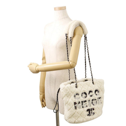 Chanel Tote CC Logo Coconage Tweed Shearling Drawstring White — view 5