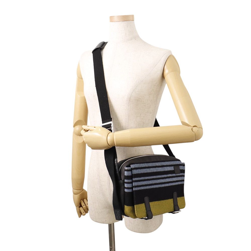 Loewe Shoulder Bag Military Messenger Xs Leather Wool Black — view 4