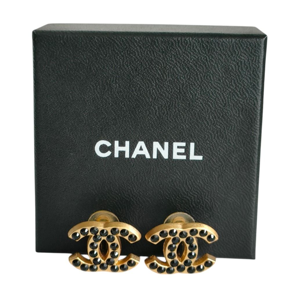 Chanel CC Logo Black Rhinestone Clip Earrings Gold — view 8