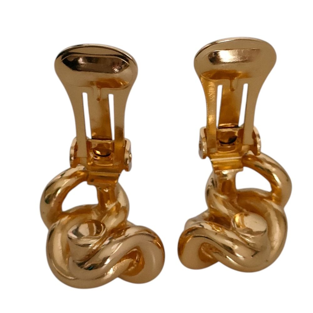 Dior Chain Motif Clip Earrings Gold — view 6