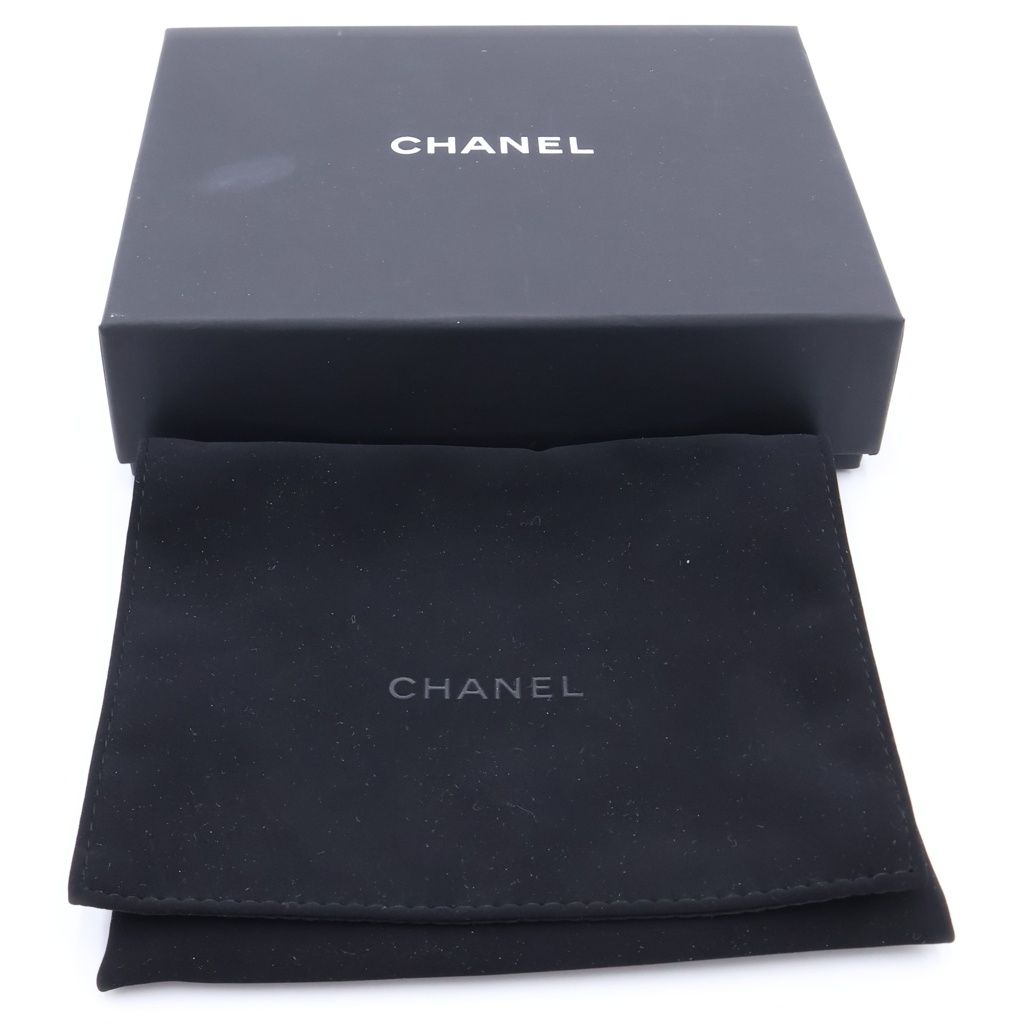 Chanel CC Logo Spade Heart Charm Trifold Wallet Compact Coin Case Black Caviar — view 6
