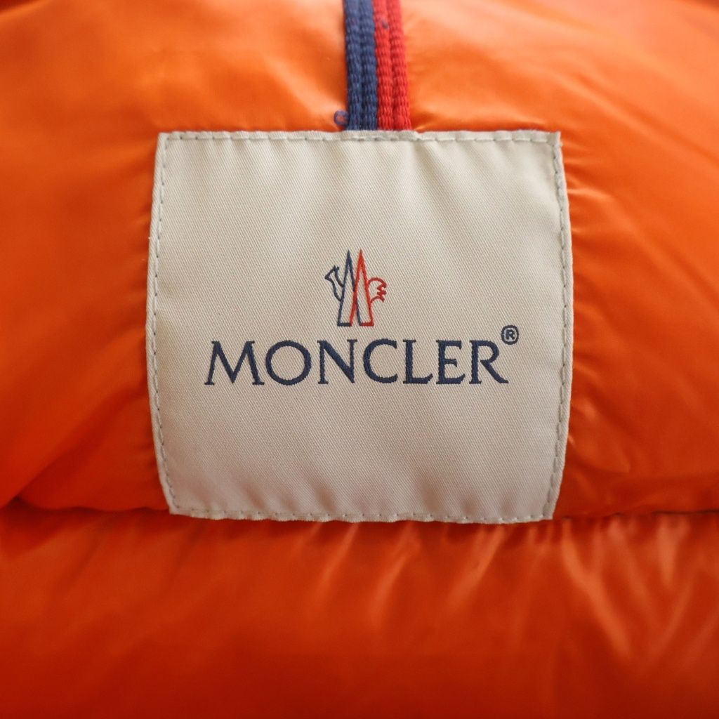 Moncler Blier Camouflage Nylon Down Jacket Khaki — view 7