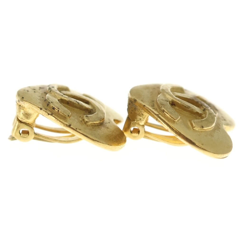 Chanel Earrings CC Logo Gold — view 3