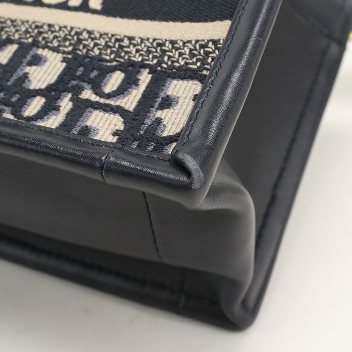 Dior 2-Way Book Tote Oblique — view 4