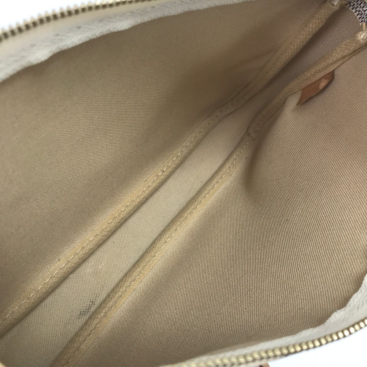 Louis Vuitton Handbag Damier Azur Pochette White — view 9