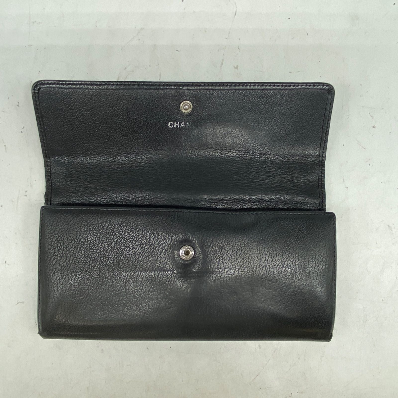 Chanel Wallet Bifold Leather Black CC Logo Camellia Card Billfold — view 4