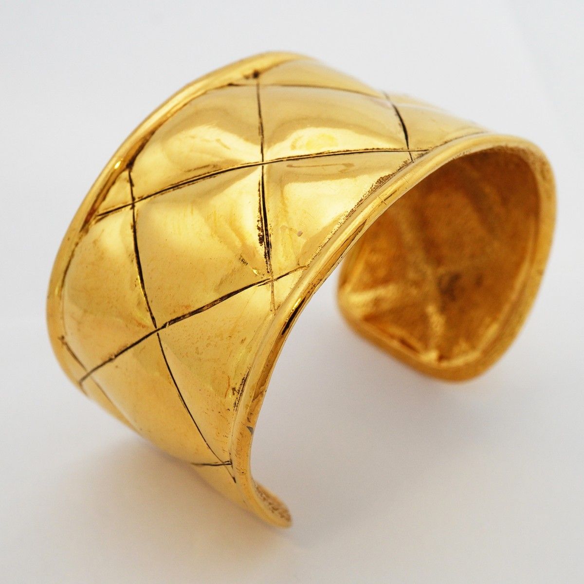 Chanel Bangle Vintage CC Logo Quilted Gold Plated Bracelet — view 8
