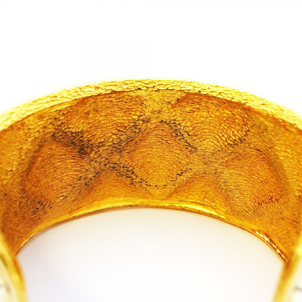 Chanel Bangle Vintage CC Logo Quilted Gold Plated Bracelet — view 7