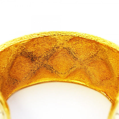 Chanel Bangle Vintage CC Logo Quilted Gold Plated Bracelet — view 7