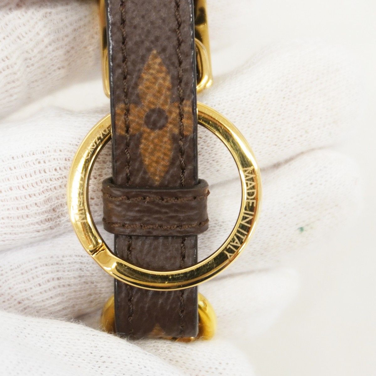 Louis Vuitton Key Holder Charm Game on Bijou Sac Tag Brown White — view 4