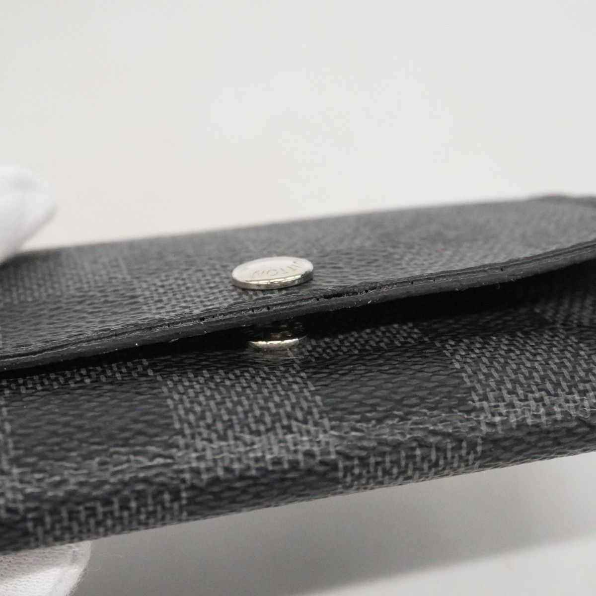 Louis Vuitton Key Case Damier Graphite Multicles 6 Black Key Holder — view 7