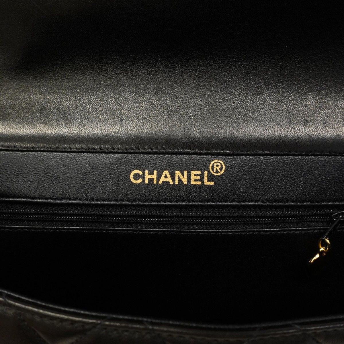 Chanel Shoulder Bag Quilted Face Lambskin Black Gold — view 5
