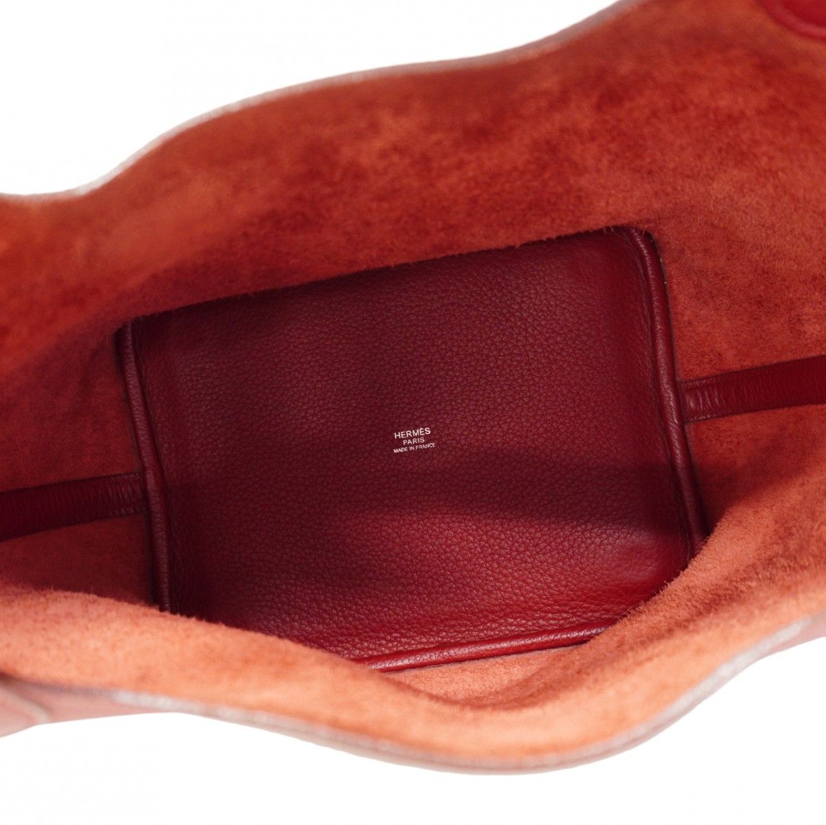 Hermes Handbag Picotin MM Taurillon Novijo Rouge Ash Silver — view 4