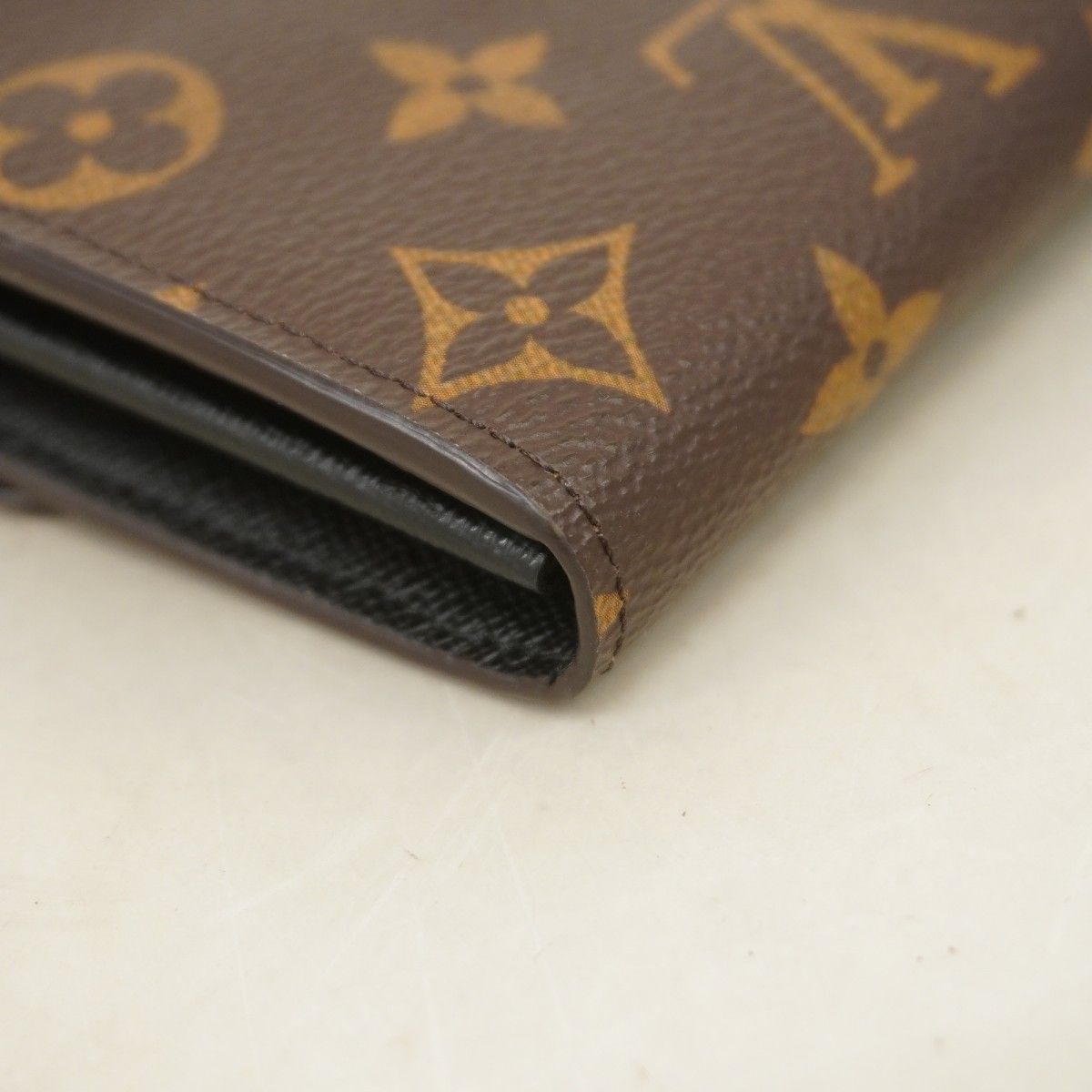Louis Vuitton Wallet Monogram Giant Reverse Portefeuille Sarah Brown — view 5