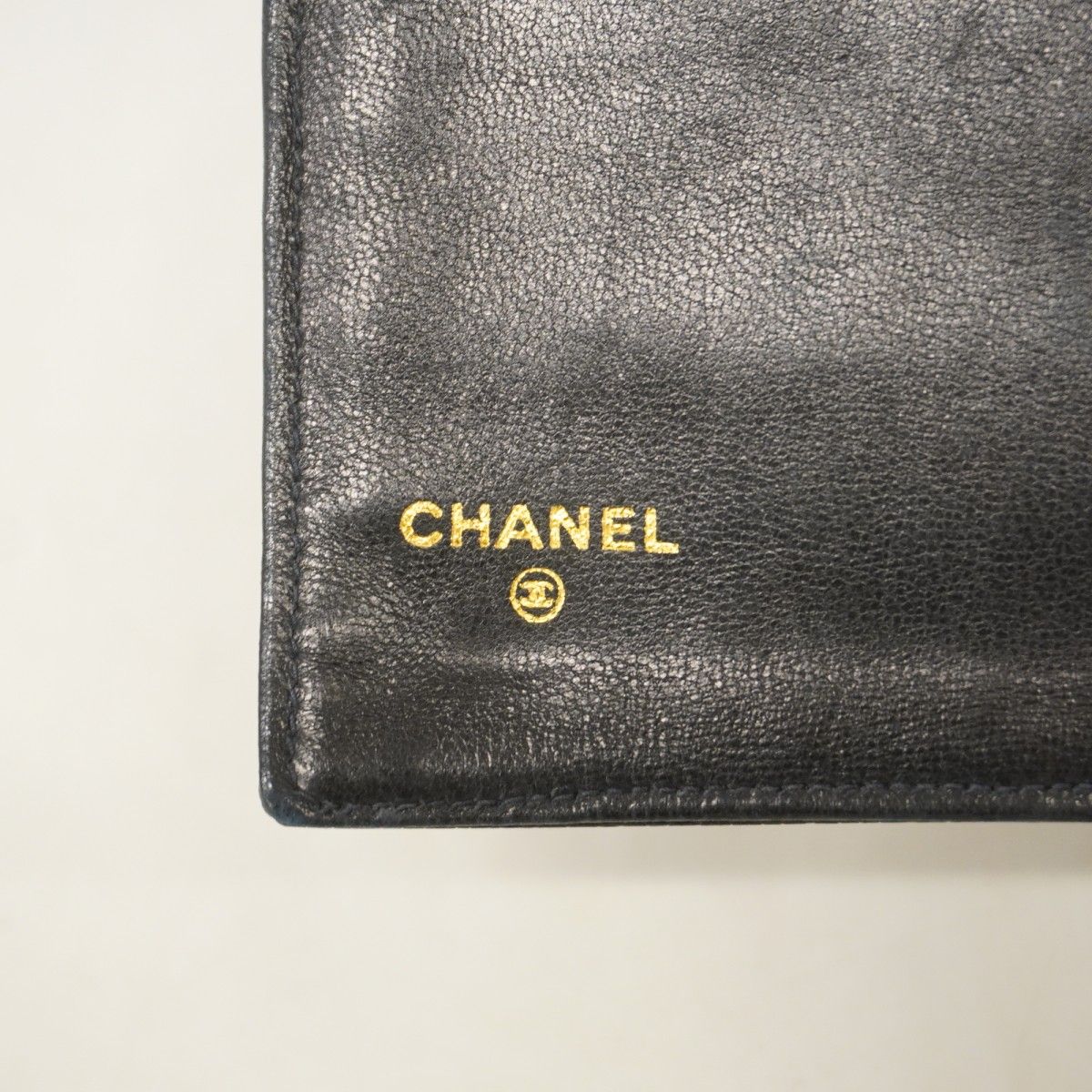 Chanel Wallet Caviar Leather Black Gold — view 4