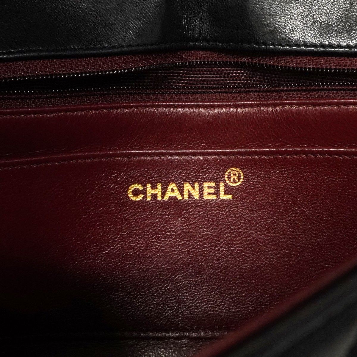 Chanel Shoulder Bag Diana Lambskin Black Gold — view 5