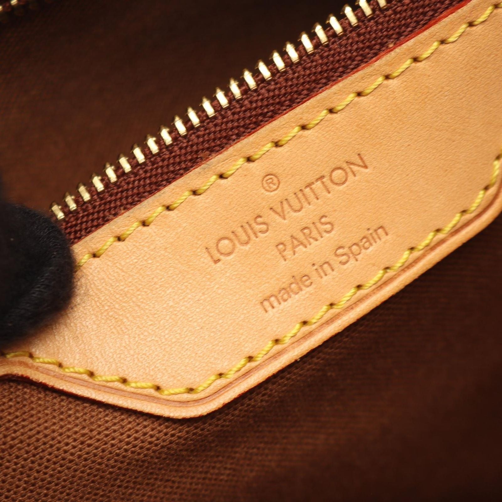 Louis Vuitton Tote Batignolles Vertical Canvas Leather Monogram — view 4