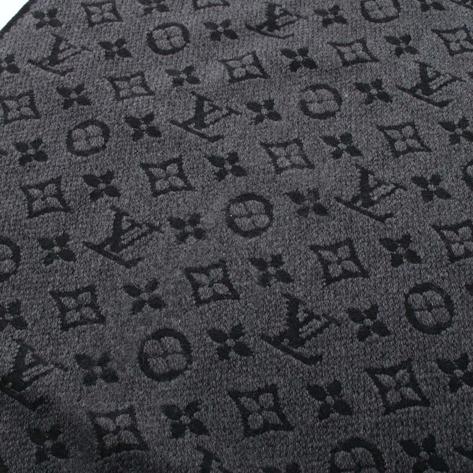 Louis Vuitton Scarf Echarpe Monogram Classic Anthracite Wool — view 4