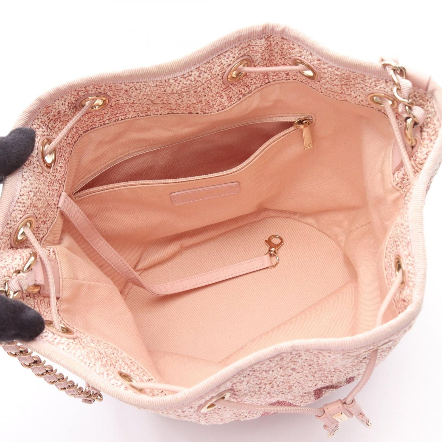 Chanel Shoulder Bag Deauville Pink Leather Drawstring — view 3