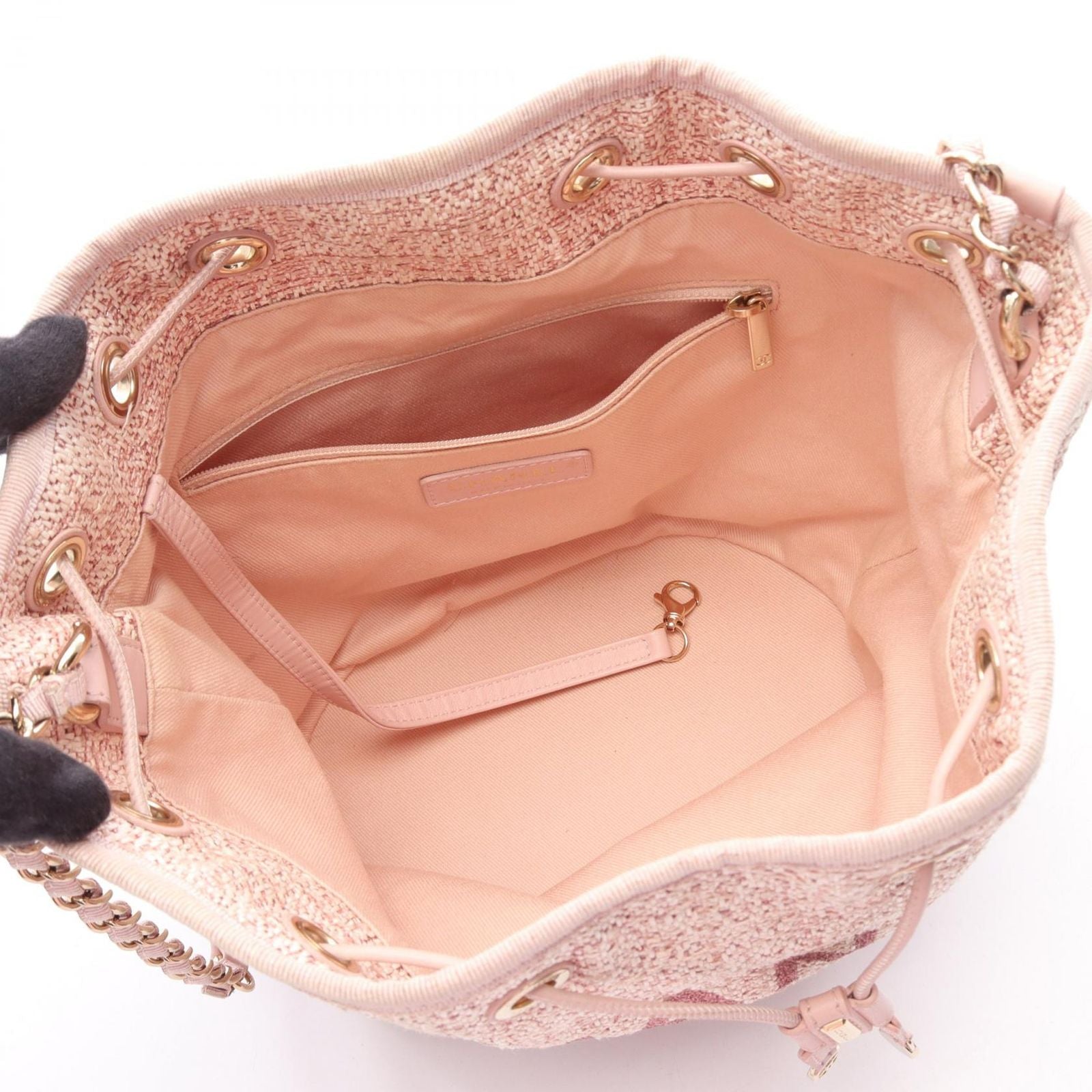 Chanel Shoulder Bag Deauville Pink Leather Drawstring — view 3