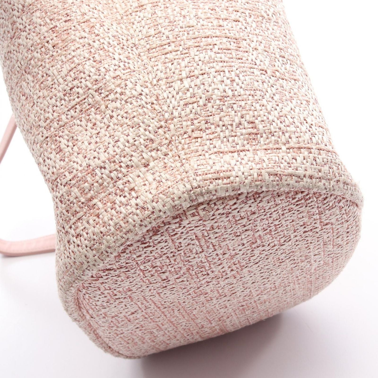 Chanel Shoulder Bag Deauville Pink Leather Drawstring — view 9