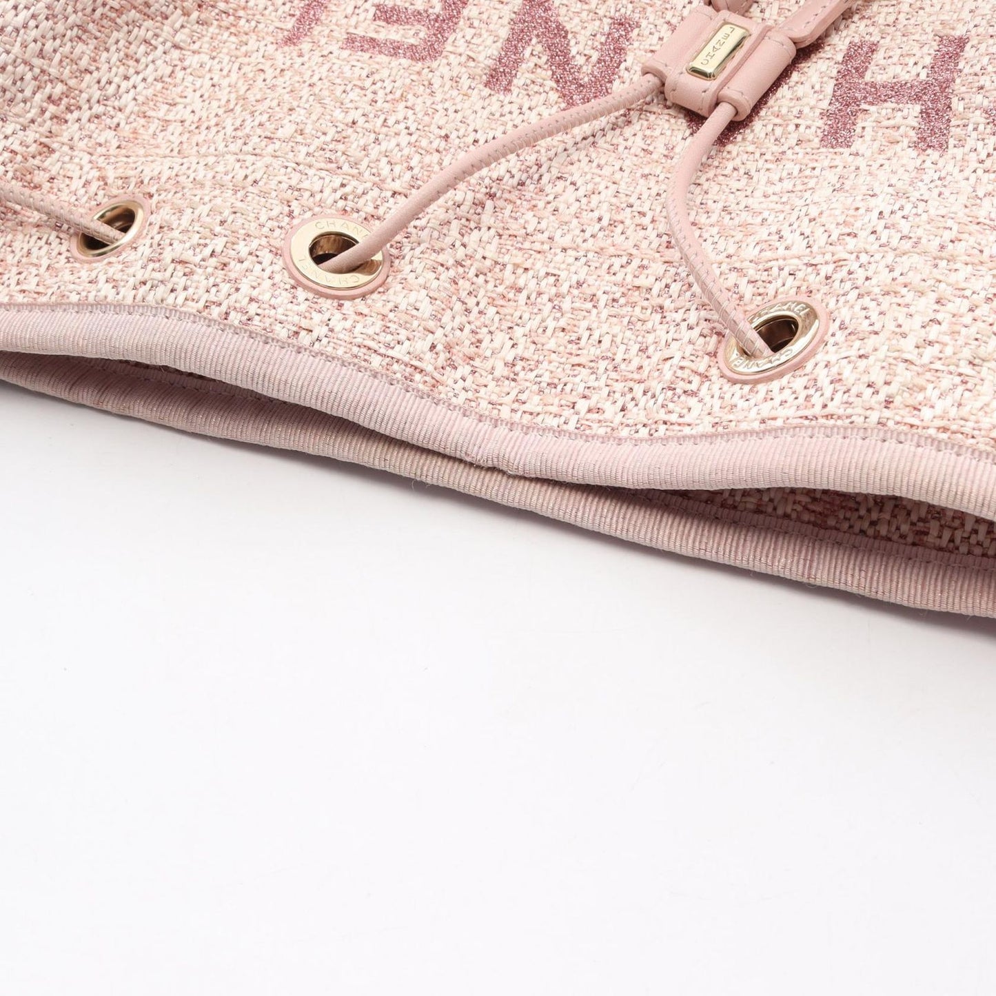 Chanel Shoulder Bag Deauville Pink Leather Drawstring — view 8