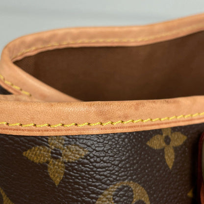 Louis Vuitton Batignolles Oriental Shoulder Bag Tote Monogram Brown — view 5