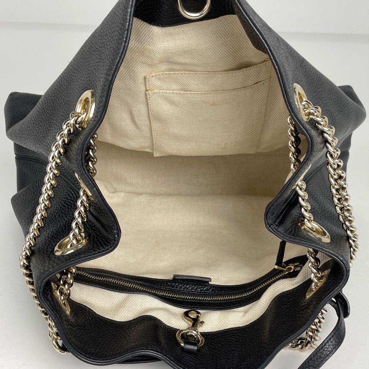 Gucci Soho Chain Shoulder Bag Fringe Tassel Interlocking Leather Black — view 7