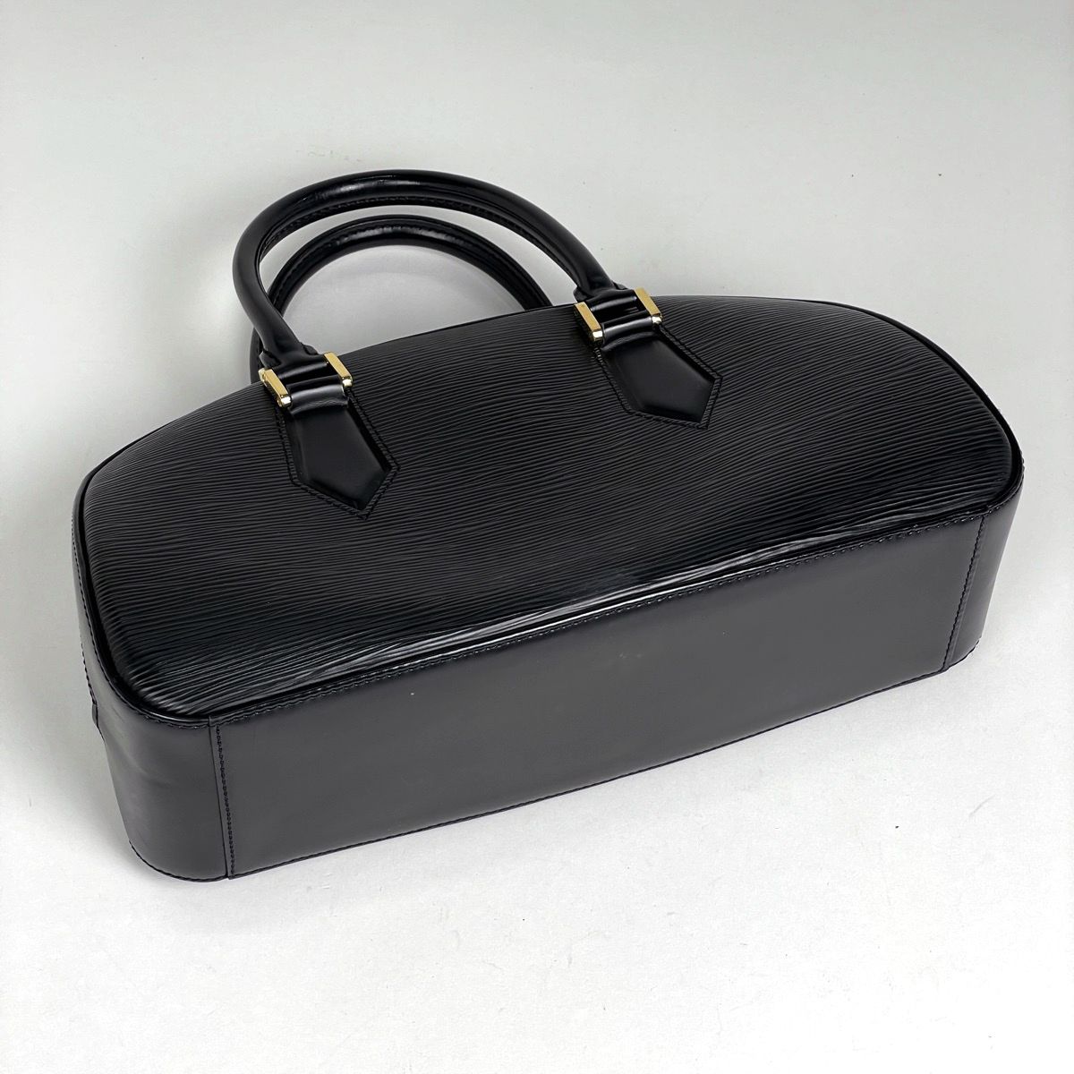 Louis Vuitton Jasmine Handbag Epi Noir — view 2