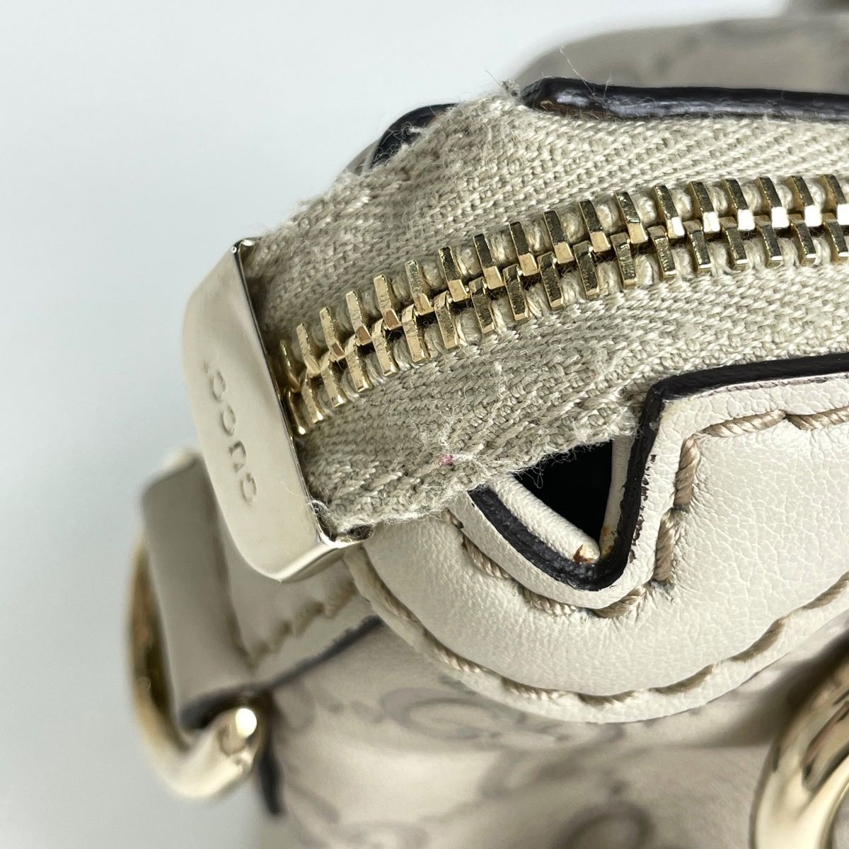 Gucci Guccissima Ski Handbag Signature 2-Way Shimarais the Ivory — view 6