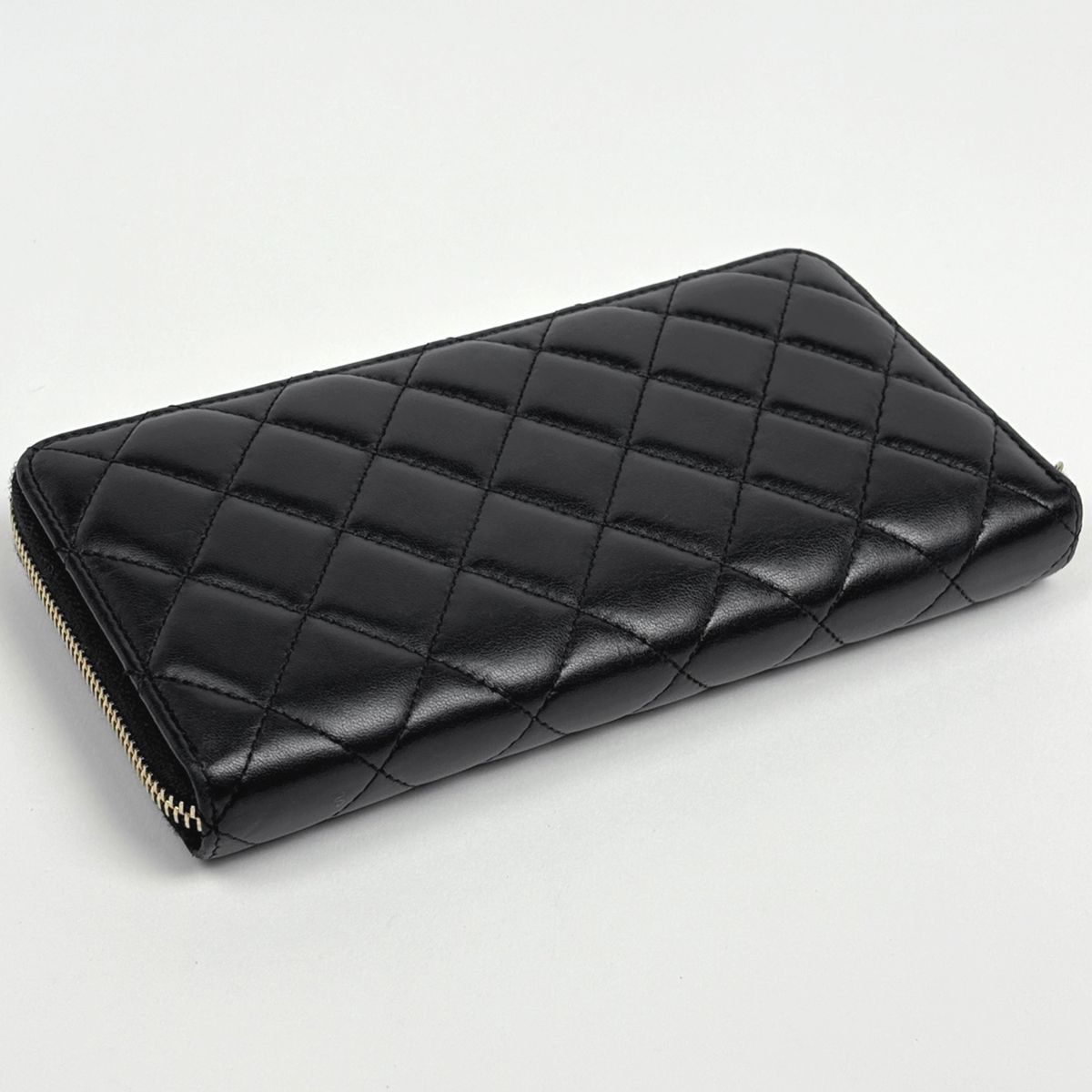 Chanel CC Logo Zip Around Wallet Quilted Leather Black — view 2