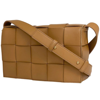 Bottega Veneta Cassette Shoulder Bag Maxi Intrecciato Leather Brown