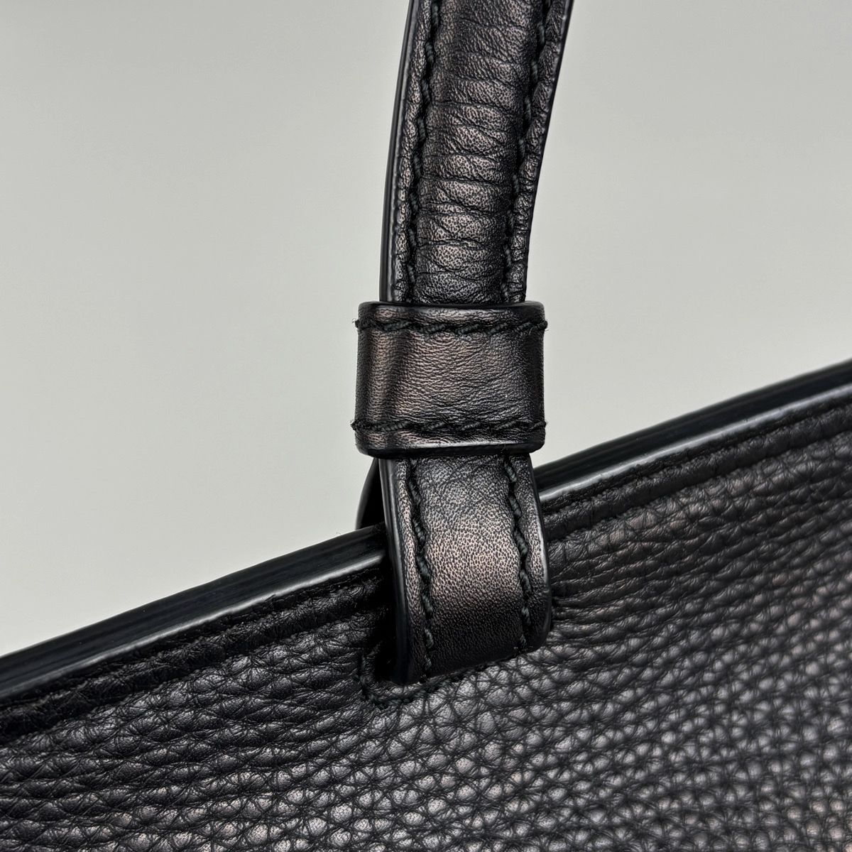 Gucci Bamb Daily Handbag 2-Way Leather Black — view 4