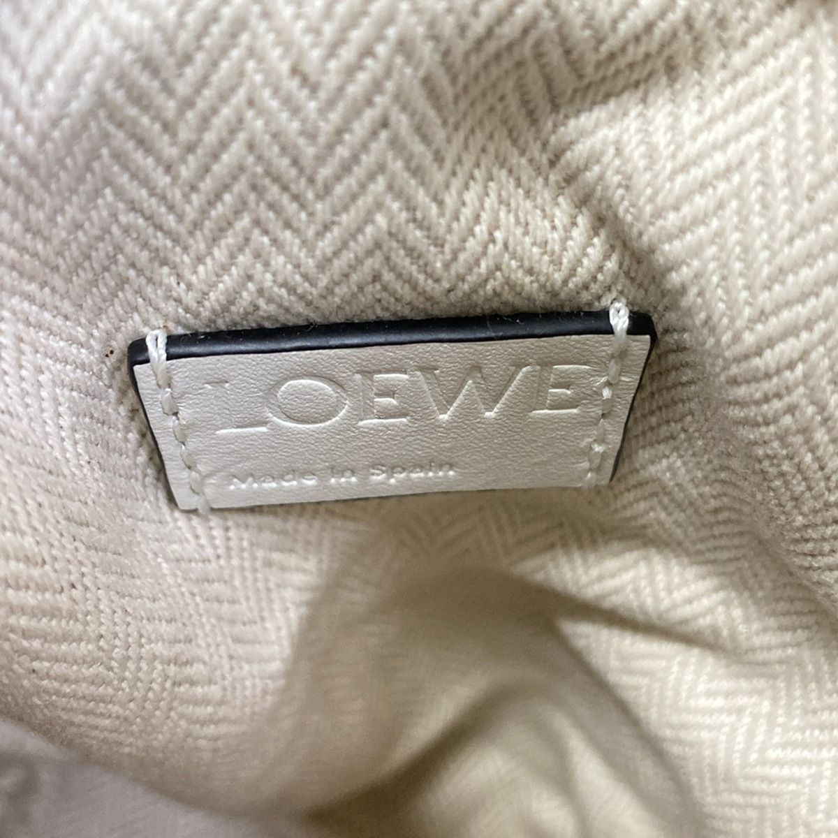 Loewe Fringe Bucket Bag Small Light Green White Basket Leather — view 9