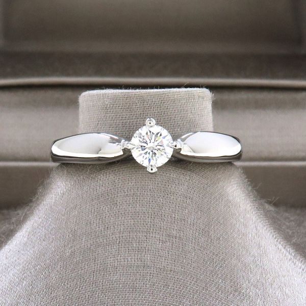 Bvlgari Dedica Tavenezia Diamond Ring