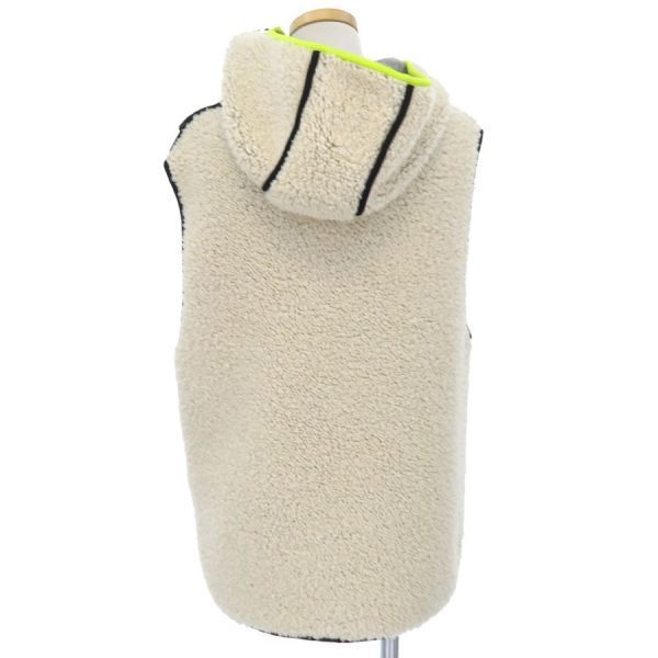 Louis Vuitton Vest Beige — view 2