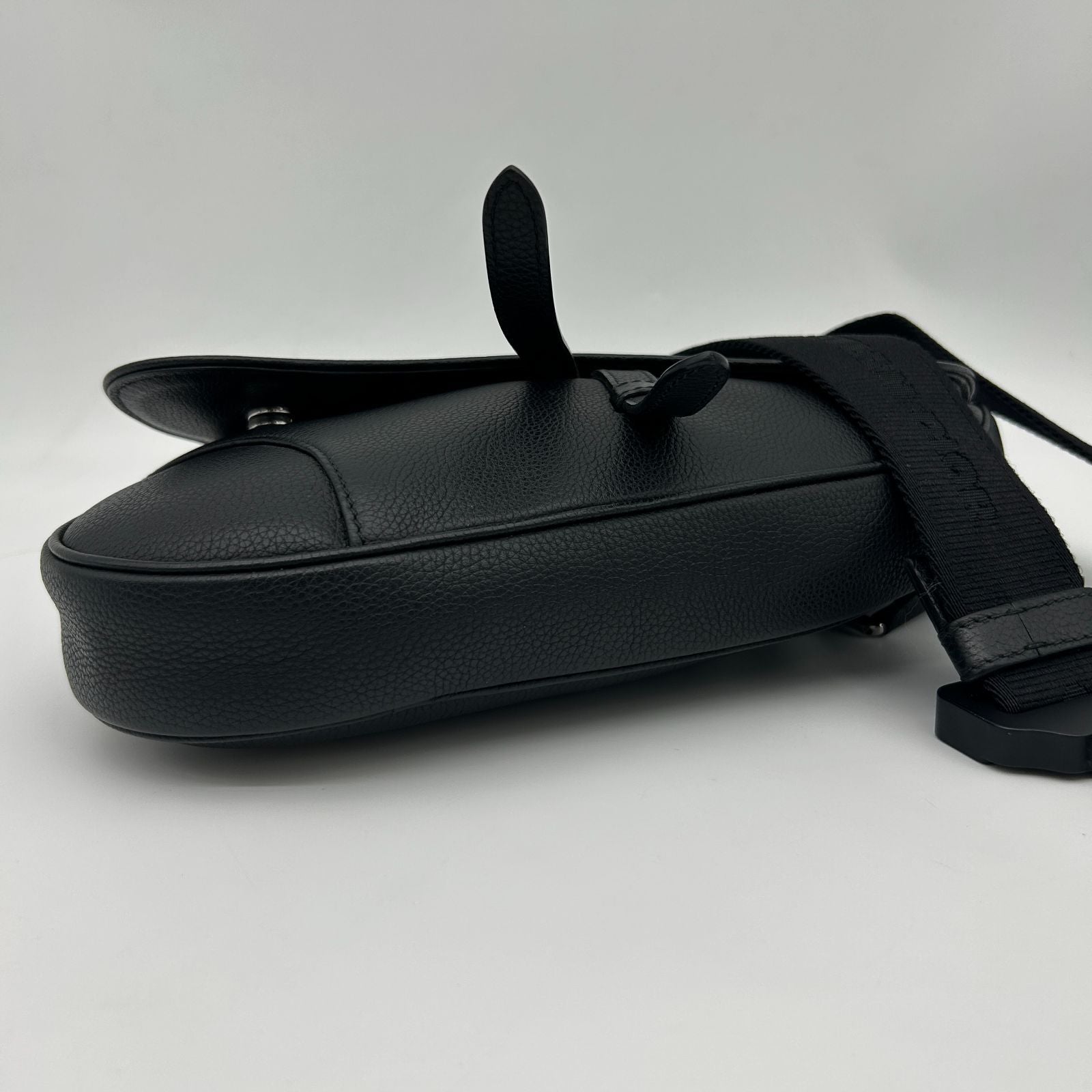 Dior Saddle Bag Black Calfskin Gold — view 4