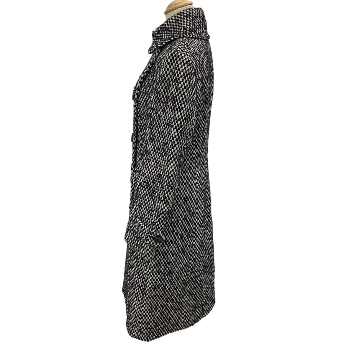 Max Mara Coat 42 White Black — view 2
