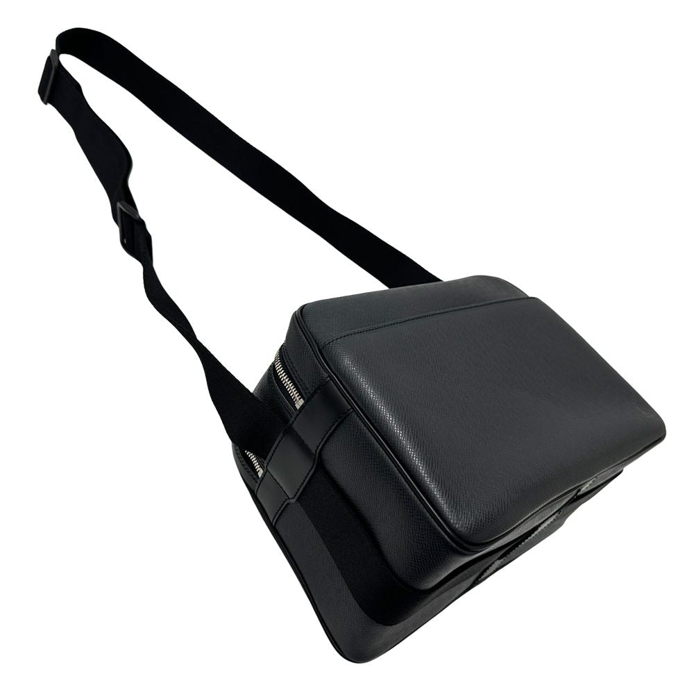 Louis Vuitton Taiga Shoulder Bag Reporter PM Ardoise Dark Gray Black — view 4