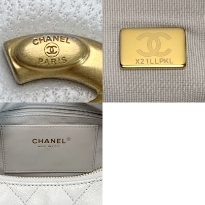 Chanel Quilted Hobo Lambskin Light Gray Shoulder — view 9