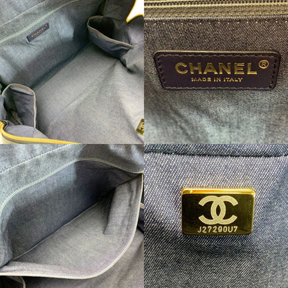 Chanel Logo Bowla Stitch Calfskin Black Boston — view 5