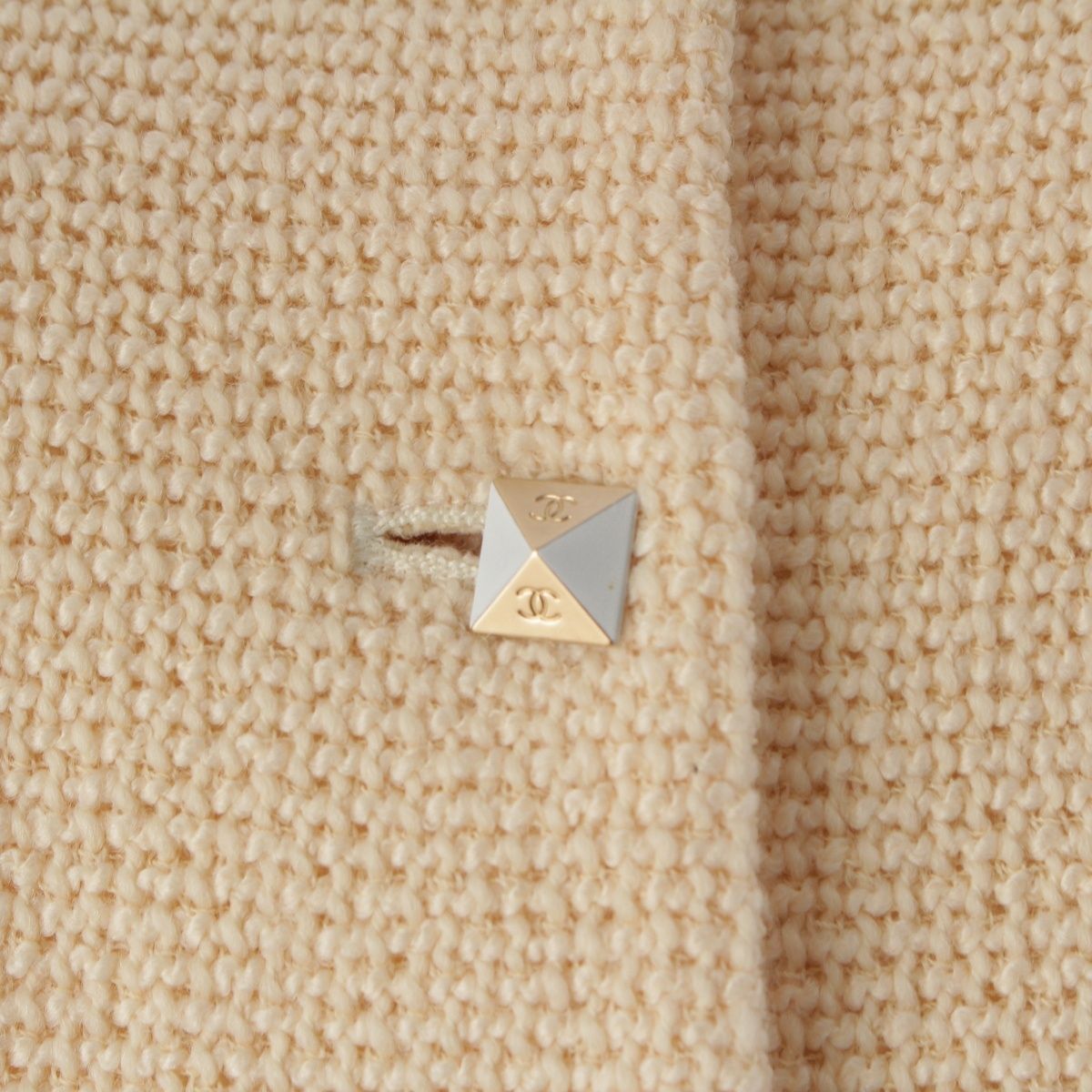 Chanel Wool Silk CC Logo Studded Button Tailored Jacket Ivory 38 — view 7
