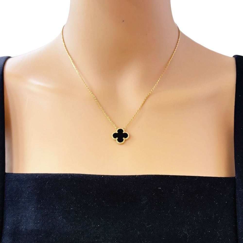 Van Cleef & Arpels Vintage Unhambra Necklace 18k Gold — view 2