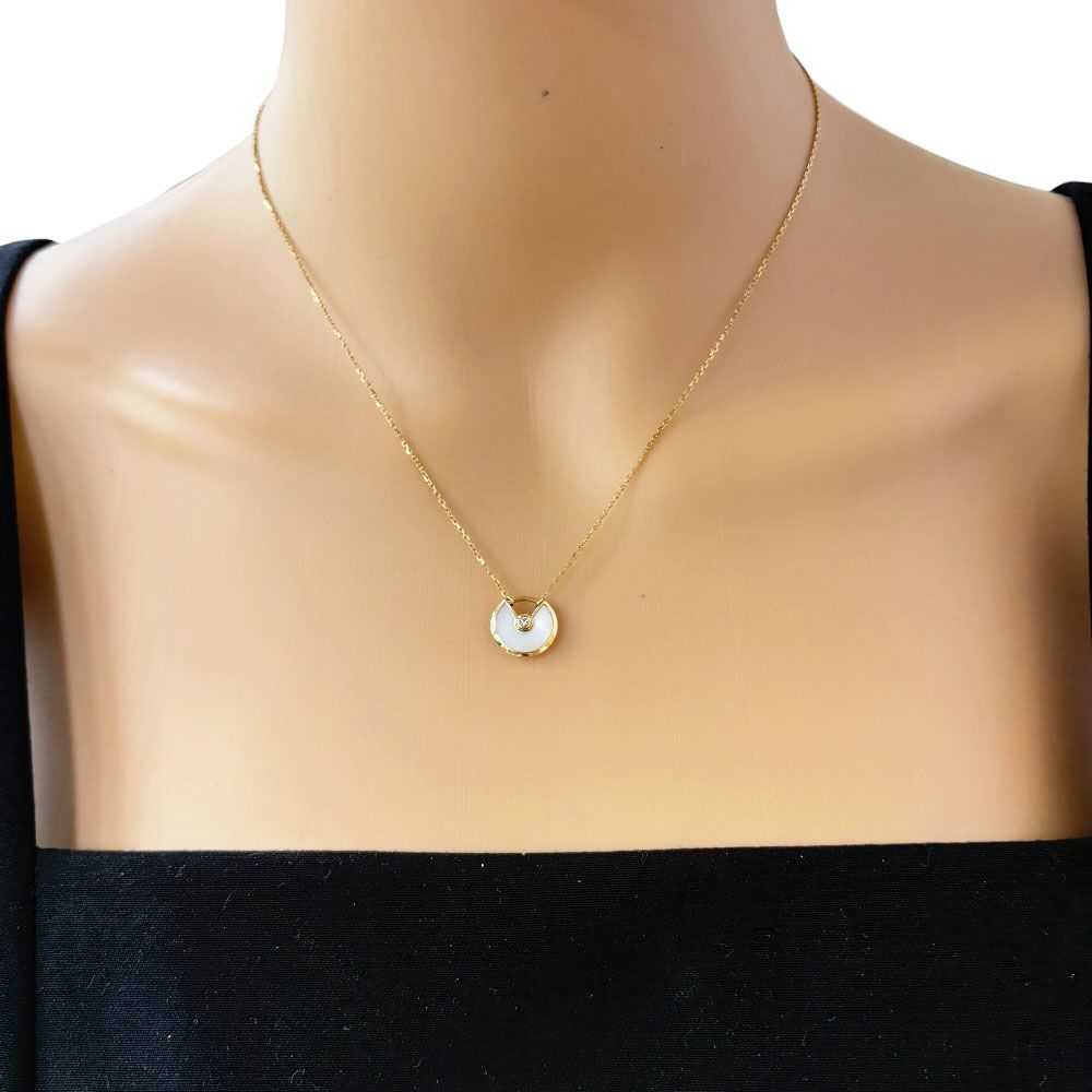 Cartier Amulet Necklace 18k Gold Mother of Pearl — view 2