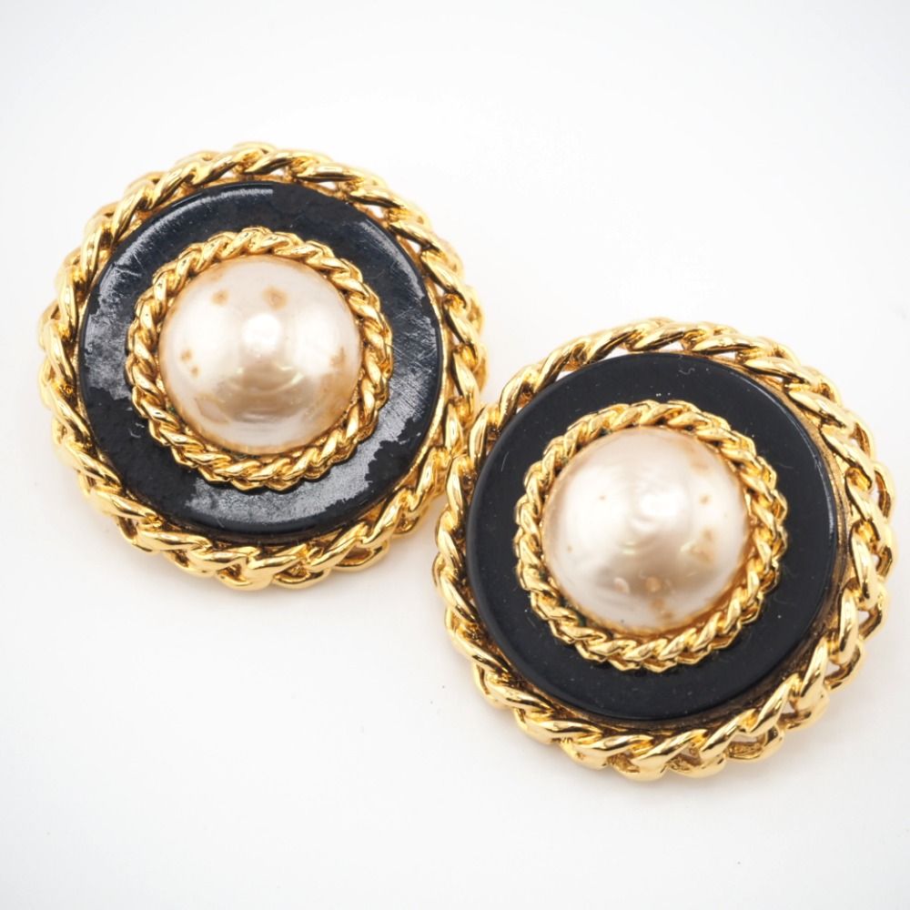 Chanel Faux Pearl 26 Earrings Gold