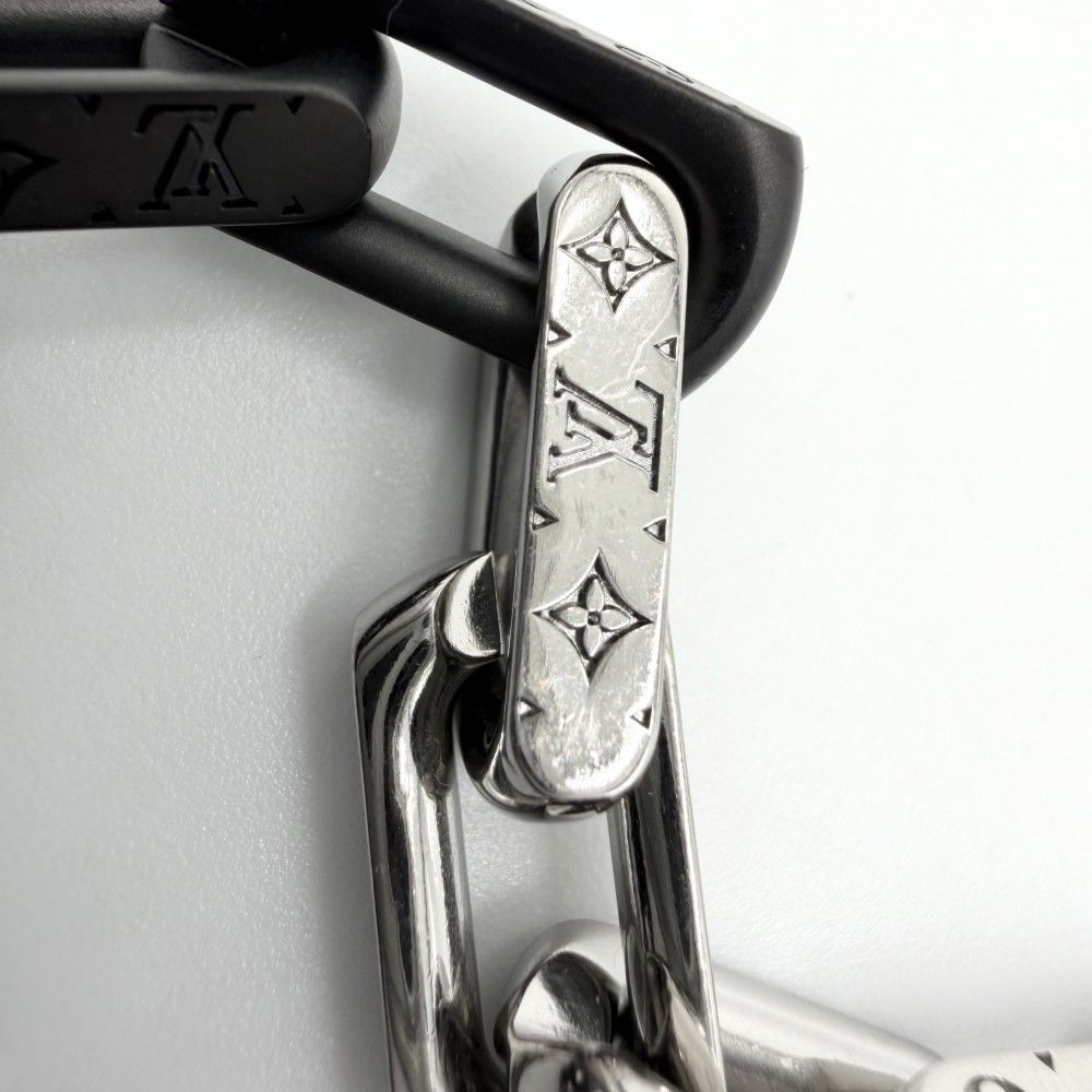 Louis Vuitton Necklace Monogram Chain Silver Black — view 9