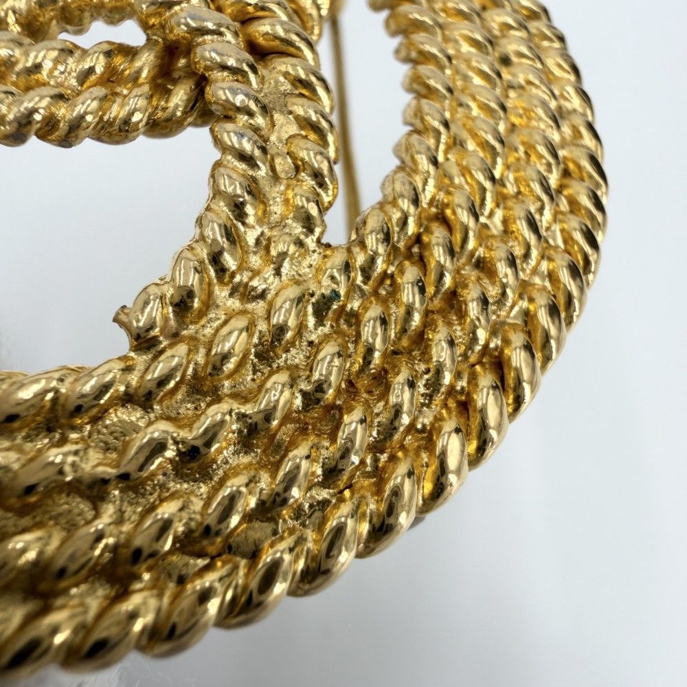 Chanel Brooch Chain CC Logo Vintage 2 8 Gold — view 9